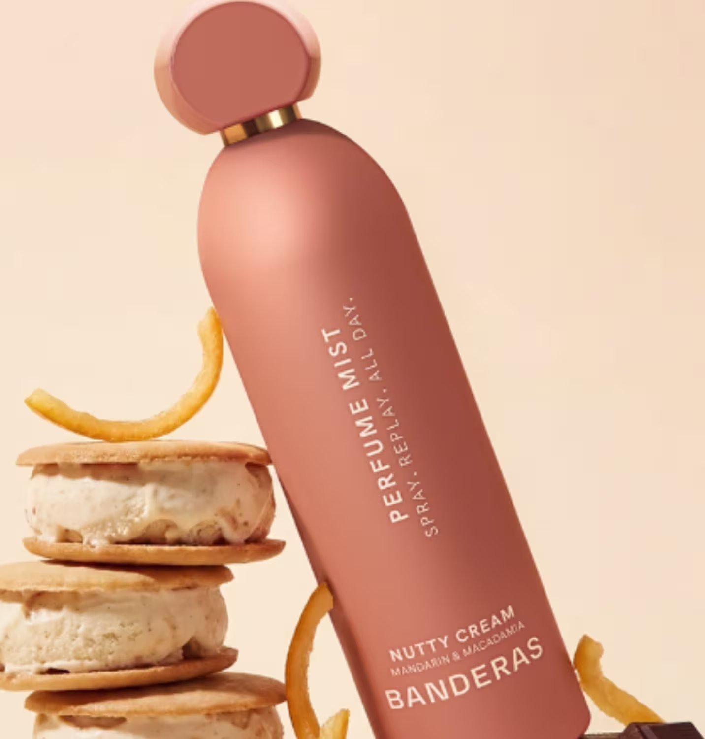 Frasco do Frasco do Body Mist Her Secret Nutty Cream Banderas, com ingredientes da fragrância.