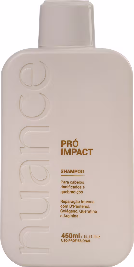 Shampoo da linha Pro Impact da marca Nuance Professional. O frasco possui um rótulo com informações indicando que se trata de um shampoo para cabelos danificados e ressecados, com fórmula reparadora contendo D-pantenol, colágeno, queratina e arginina.