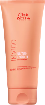 Condicionador de Wella Professionals Invigo Nutri-Enrich. Embalagem plástica tubular na cor laranja. Rótulo branco com o nome do produto e da marca Wella em letras vermelhas. Tamanho de 200ml indicado na embalagem.