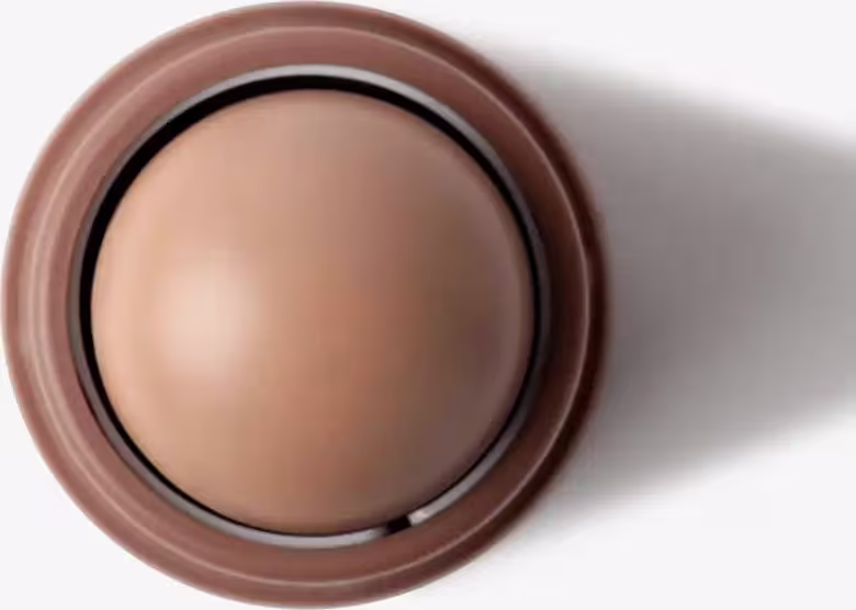 A imagem mostra a cor Vanilla: marrom claro com subtom frio