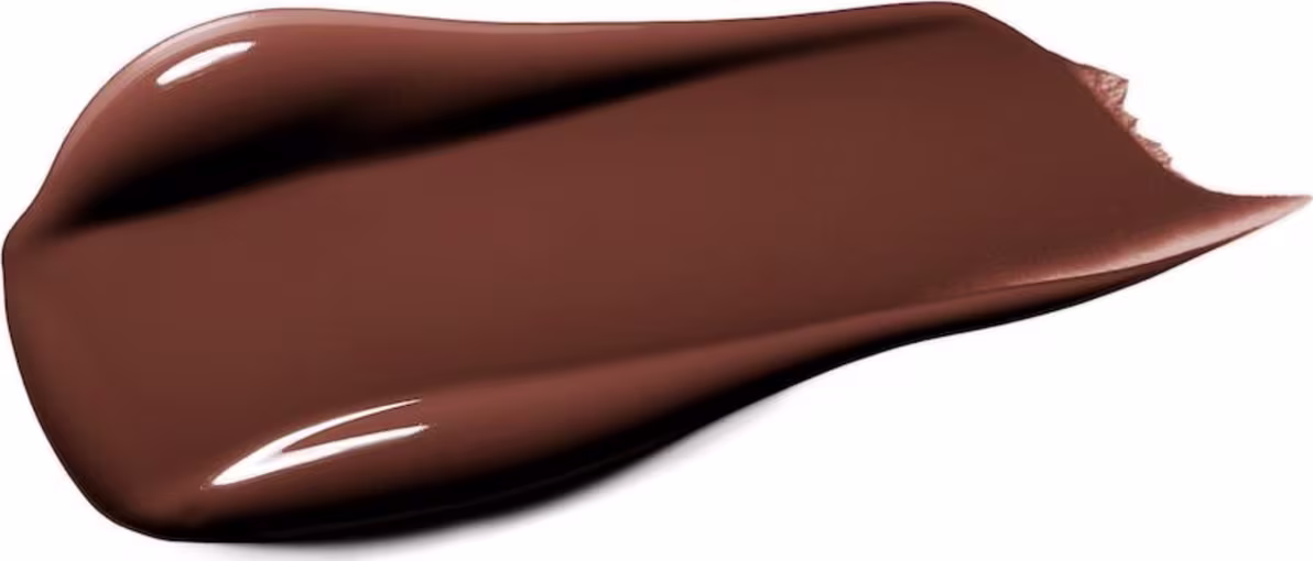 Amostra da cor do corretivo, um tom marrom escuro,