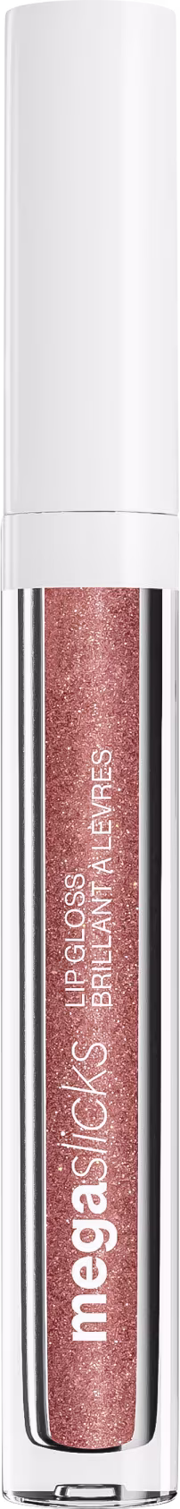Lip gloss brilhante em embalagem plástica transparente e cilíndrica. A embalagem é branca na parte superior e tem o nome do produto "mega slicks lip gloss brilliant" impresso em letras brancas na parte inferior.