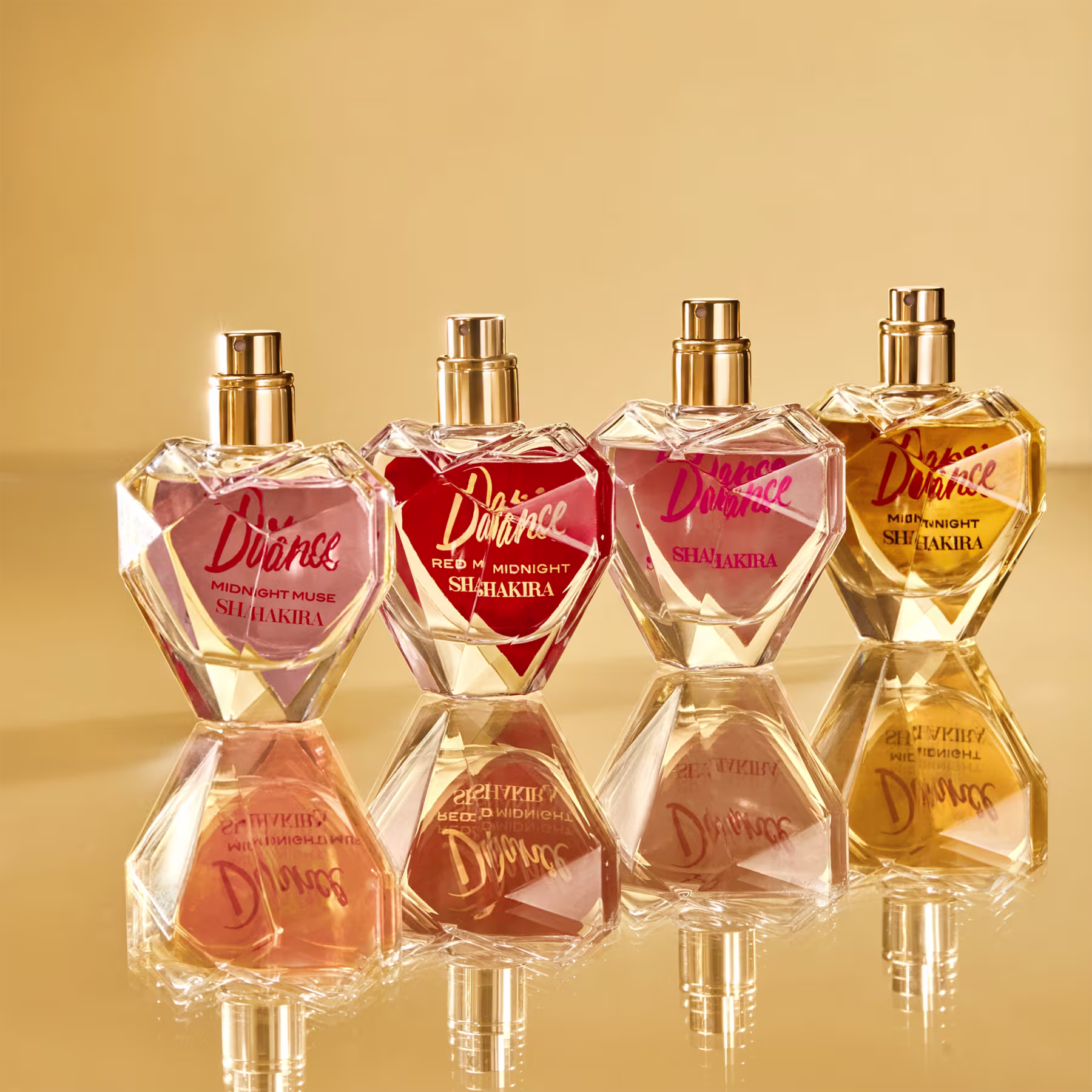Quatro fragrâncias de perfumes Dance.