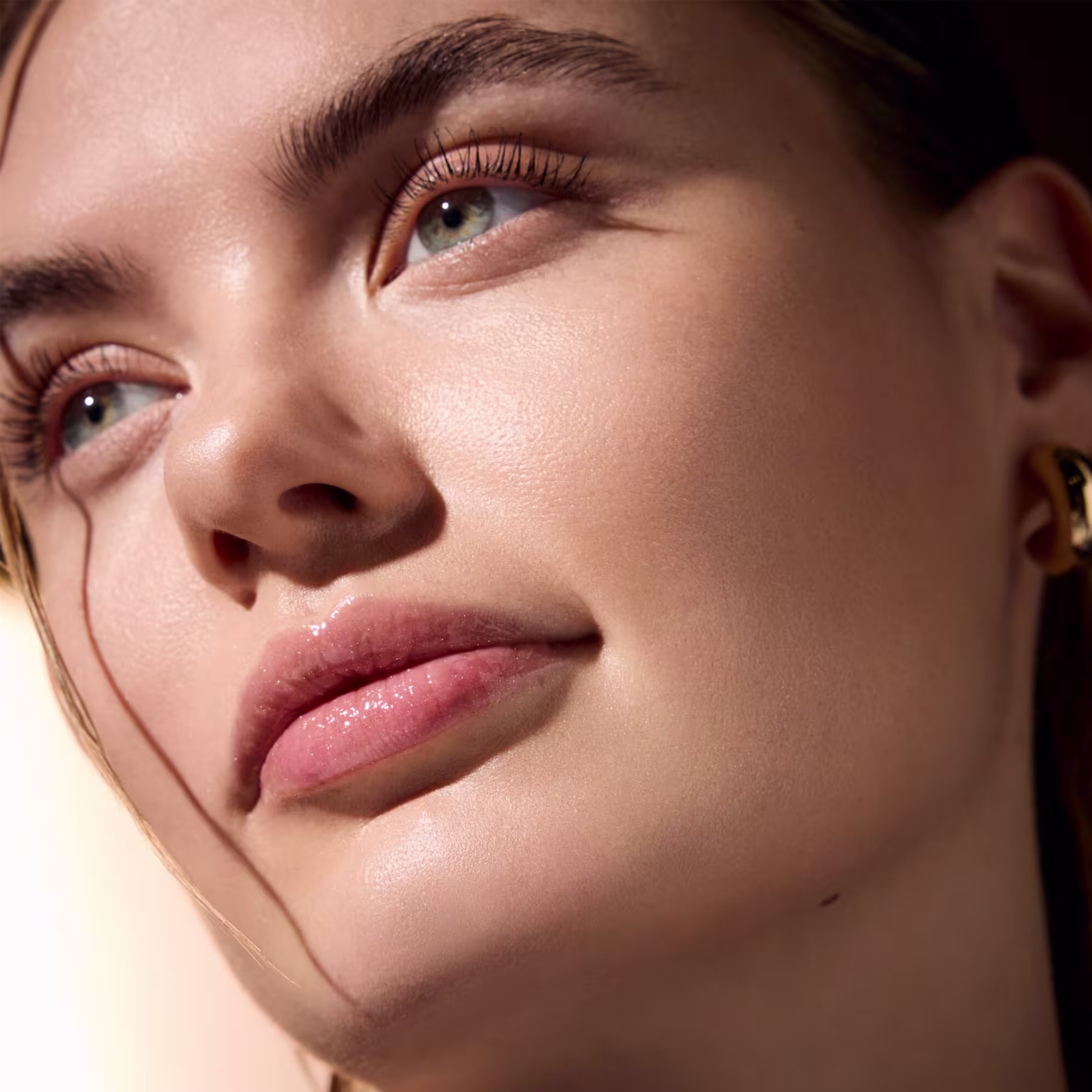 Gloss Labial Catrice Mulher Maravilha 020 Brave And Powerful, 3,4ml.