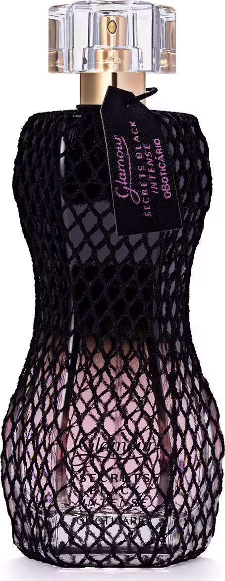 O frasco tem formato de ampulheta com gargalo estreito e tampa transparente com detalhes dourados. Rótulo preto com texto "Glamour". Cores predominantes são preto, transparente e dourado, transmitindo um visual sofisticado e elegante.