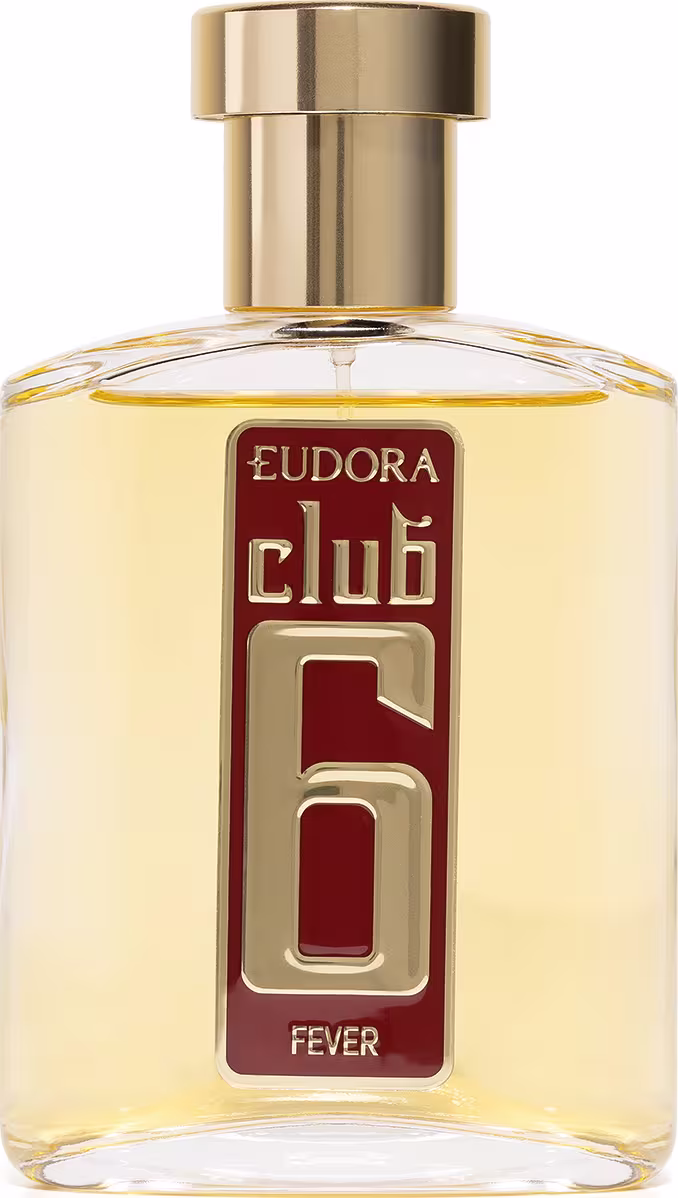 Frasco Fever da linha Club 6. O frasco é de vidro transparente com um líquido amarelo claro e possui uma tampa dourada cilíndrica. O rótulo, centralizado na vertical, apresenta o nome Eudora Club 6 Fever em fundo vermelho e letras douradas.