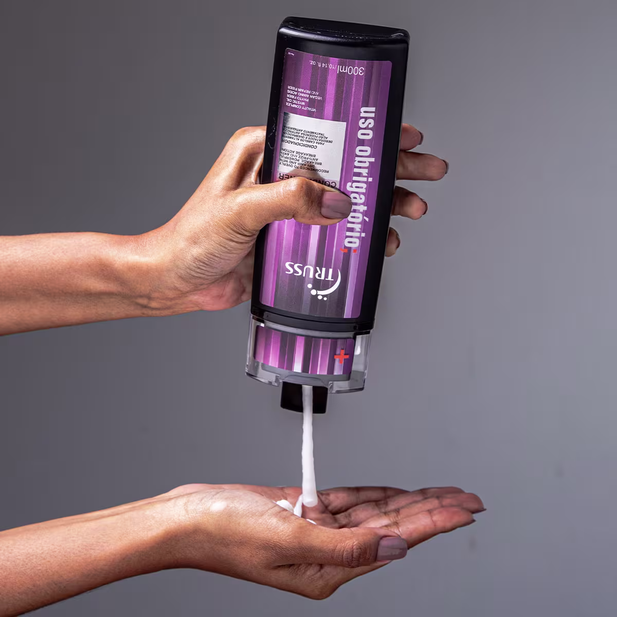 Kit TRUSS Uso Obrigatório Plus + Uso Obrigatório Oil Mini, 3 produtos.