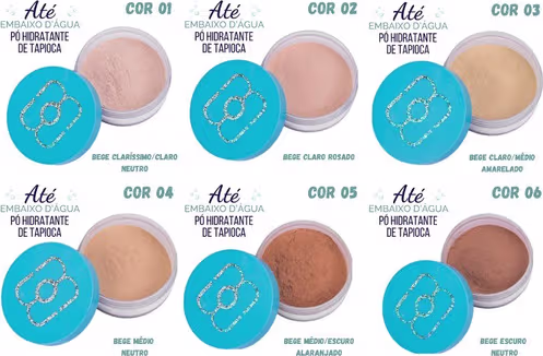 A imagem mostra seis pós compactos hidratantes de tapioca. Os pós vêm em embalagens redondas plásticas com tampas azuis. As cores dos pós variam entre tons claros de bege e marrom.