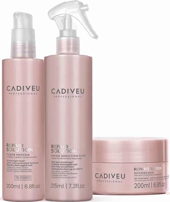Três produtos da linha Repair Solution da Cadiveu Professional: um frasco de 200ml de Repair Solution Power Protein, um frasco de 215ml de Repair Solution Fluid, e um pote de 200ml de Repair Solution Repairing Mask, todos em embalagens rosa e brancas.