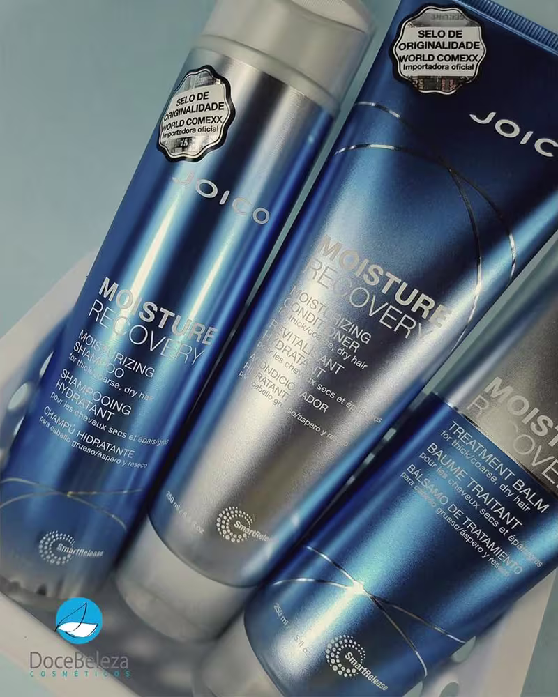 A imagem mostra um close-up dos três produtos, trazendo mais detalhes das embalagens.