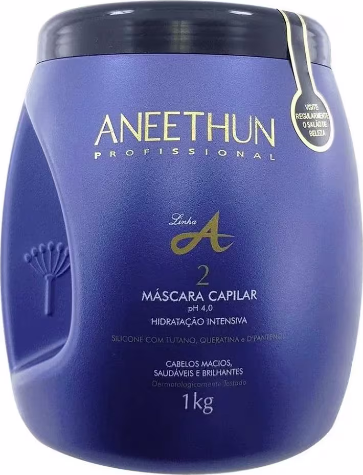 A imagem mostra o pote redondo grande da máscara capilar.