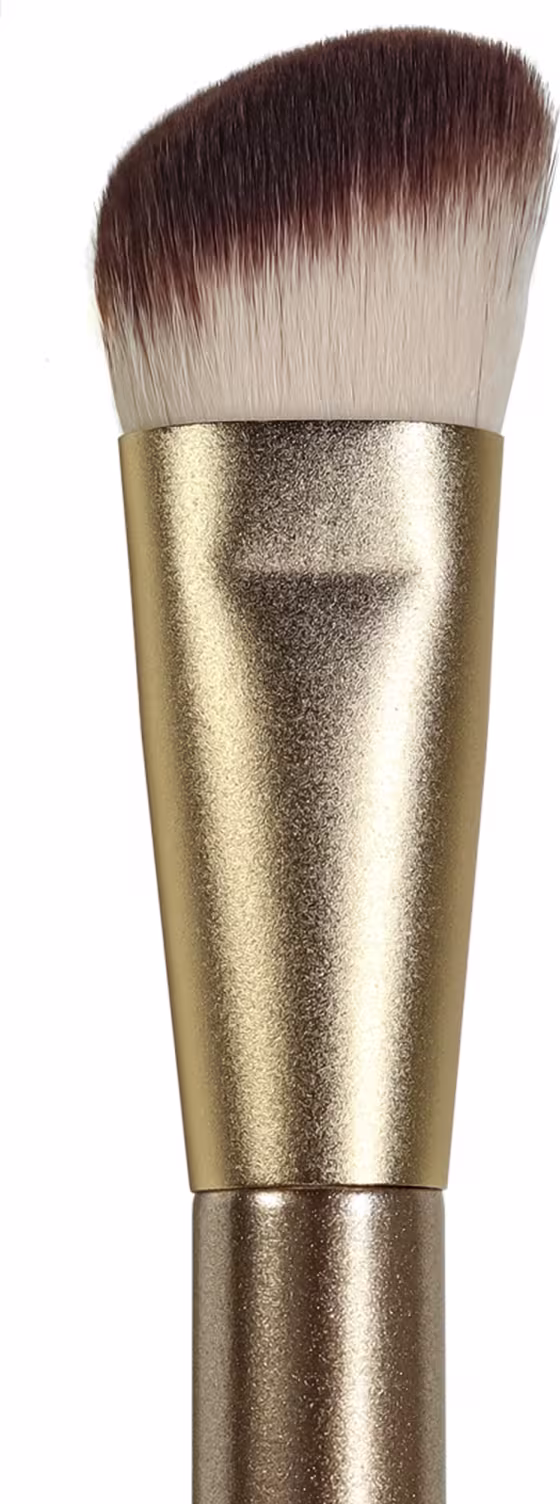 A imagem mostra um pincel de cabo dourado, marca escrito em preto e cerdas brancas com pontas escuras.