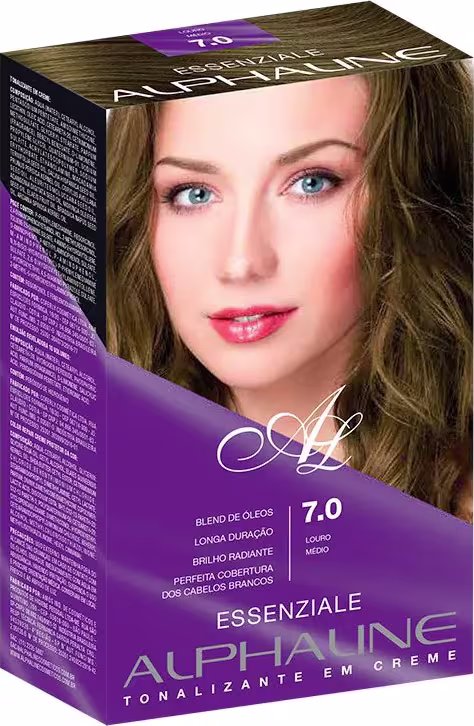 Caixa de tinta para cabelo Essenziale Alphaline, tonalizante em creme. A embalagem é uma caixa retangular de cor roxa escura com detalhes em branco. Há uma imagem de uma modelo com cabelo loiro médio.