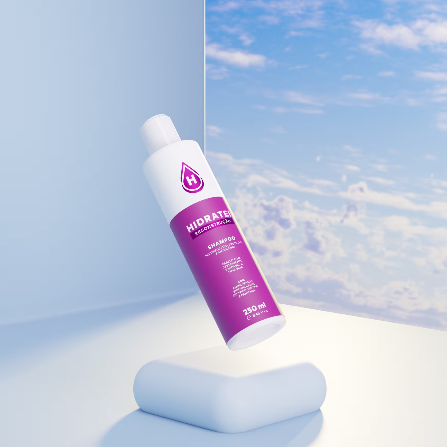A imagem mostra o produto flutuando sobre uma superfície branca, atrás vemos o céu azul com muitas nuvens em um dia claro.