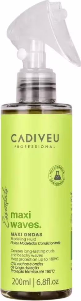O produto é um frasco de spray da linha Maxi Waves da Cadiveu Professional, com rótulo verde e branco. O frasco possui um aplicador de spray e contém 200ml do produto, que é descrito como um fluido modelador para ondas duradouras.