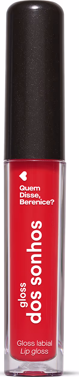 A imagem mostra um gloss labial em uma embalagem cilíndrica com a tampa preta e o tubo transparente permite ver o tom vermelho brilhante do gloss e a marca Quem disse, Berenice? e a linha estampados no frasco.
