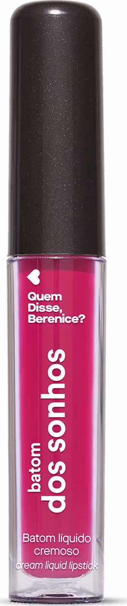 A imagem mostra um batom labial em uma embalagem cilíndrica com a tampa preta e o tubo transparente permite ver o tom rosa brilhante do batom e a marca Quem disse, Berenice? e a linha estampados no frasco.