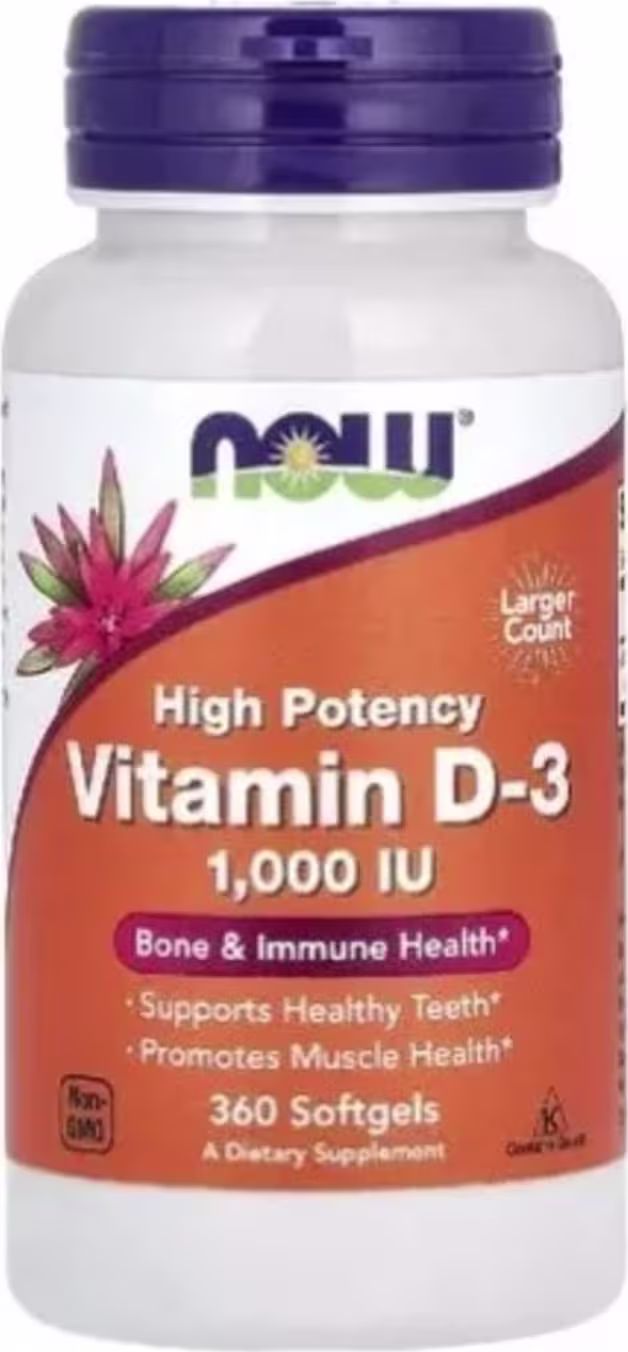 O produto é um suplemento vitamínico da marca Now Foods. É uma embalagem plástica branca com rótulo laranja. Destaca que é uma alta potência de Vitamina D-3 de 1.000 UI. Menciona benefícios para a saúde óssea, imunidade, dentes e músculos.