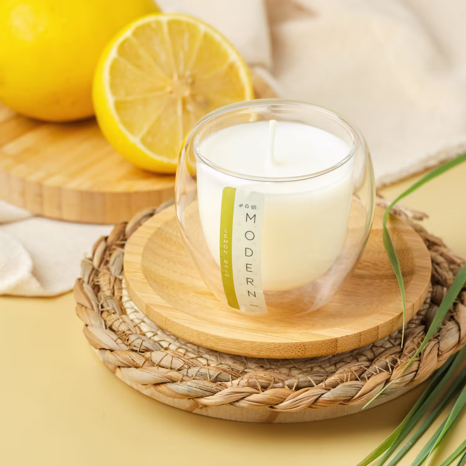 Vela Aromática Velart Modern Lemon Balm Natural, 80g.