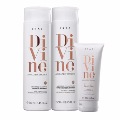 Três produtos da marca Braé: dois frascos de 250ml de shampoo e condicionador anti-frizz "Divine", e um tubo de 200g de leave-in "Divine" para cabelos lisos e suaves. As embalagens são brancas com detalhes em tons de rosa e marrom.