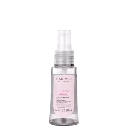 Frasco transparente de 65ml com rótulo rosa da linha Quartzo Shine da Cadiveu Professional, contendo um produto líquido para aplicação em cabelos.