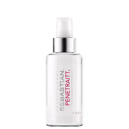 É um produto de tratamento capilar da marca Sebastian Professional. A embalagem é um frasco transparente. O frasco tem uma forma cilíndrica e contém um líquido incolor. Na parte frontal do frasco, há um o texto "Sebastian Penetraitt"