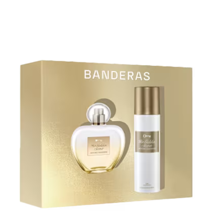 O frasco de perfume possui um design elegante, com um formato arredondado e uma tampa dourada. O frasco de desodorante possui um design mais simples, com uma embalagem branca e o nome da marca impresso em dourado