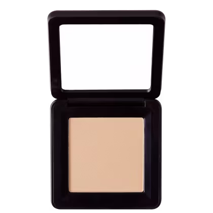 Compacto de pó compacto da marca Océane, em embalagem preta com superfície lisa e brilhante, contendo um pó de acabamento mate.