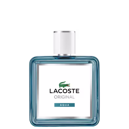Perfume Lacoste Original Aqua com design moderno e elegante. Embalagem de vidro azul transparente com tampa branca e logotipo da marca. Rótulo branco com o nome do produto e indicação da fragrância "Aqua".