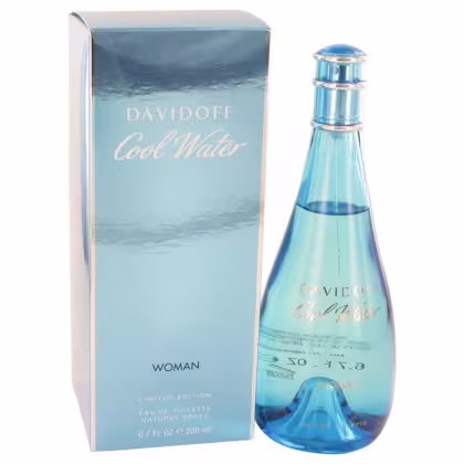 Frasco de perfume Davidoff Cool Water para mulheres, com embalagem azul clara.