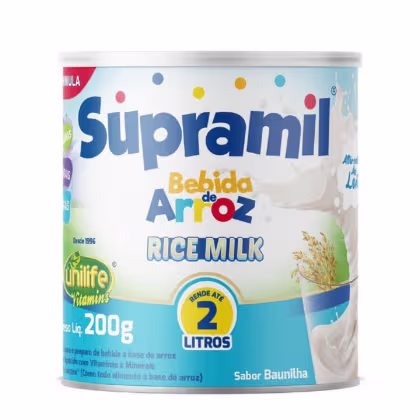 Lata de 200g de bebida de arroz Supramil, com rótulo colorido em azul, branco e amarelo. Destaca o nome da marca "Supramil" e a descrição "Bebida de Arroz" em letras grandes.