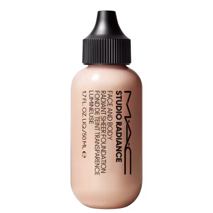 Imagem do produto M·A·C Studio Radiance Face and Body Radiant Sheer Foundation W1 - Base Líquida 50ml