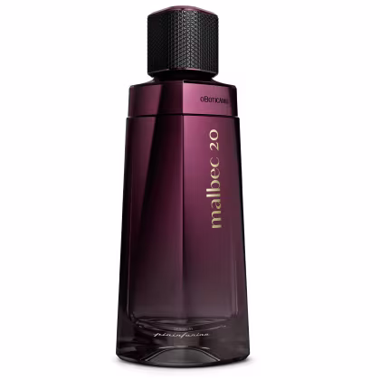 Perfume em frasco retangular de vidro em tom de vinho com tampa preta texturizada. O frasco tem um design minimalista com o nome "malbec 20" impresso em letras douradas na parte frontal.