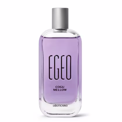 Frasco de perfume Egeo Cogu Mellow, com design moderno e minimalista. Embalagem de vidro transparente com tampa prateada e rótulo preto com o nome da fragrância em destaque.