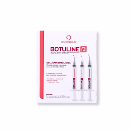 O produto apresentado é uma solução botulínica da marca Cosmobeauty, chamada Botuline A. A embalagem consiste em uma caixa branca com detalhes em vermelho, contendo três ampolas de vidro com o produto.