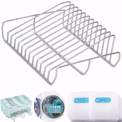 Suporte de aço inoxidável para organização de utensílios com design de grades paralelas para acomodar diferentes tipos de itens.