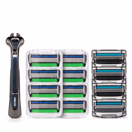Conjunto de produtos de barbear Dr. Jones: cabo de aparelho de barbear e três cartuchos contendo 4 lâminas cada, com as cores azul, verde e cinza.