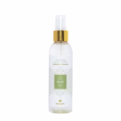 Frasco de spray para uso doméstico da coleção Splendore da Kailash, com 150 ml de capacidade. O frasco possui um design elegante com detalhes em dourado e rótulo com o nome "Dolce" em destaque.