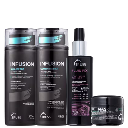 A imagem mostra produtos da marca TRUSS:  shampoo e condicionador "Infusion" de 300ml cada, ativador de cachos "Fluid Fix" 250ml e a máscara capilar "Net Mask" 30g. As embalagens apresentam cores escuras, com detalhes metálicos, roxos, azuis e cinzas.