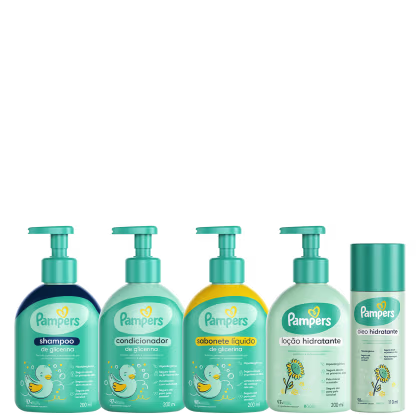 A imagem traz shampoo, condicionador, sabonete líquido, loção hidratante e óleo hidratante da Pampers. Todos dispostos lado a lado em fileira em embalagens de cor verde clara com ilustrações infantis de flor e pato.