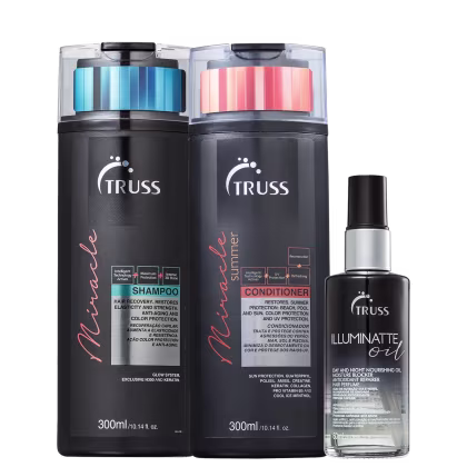 A imagem traz 3 produtos: shampoo 300ml em embalagem preta com detalhes azul e laranja; condicionador 300ml em embalagem preta com detalhes laranja e óleo capilar 60ml, com embalagem spray base transparente e parte superior preta.