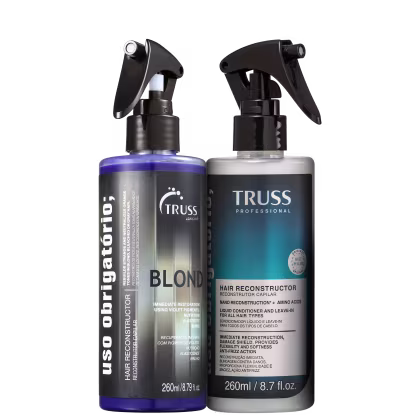 Um frasco spray de plástico preto com detalhes roxos, contendo um produto chamado "Blond". O outro é um frasco de plástico preto com um spray acionado por gatilho, contendo um "Hair Reconstructor".