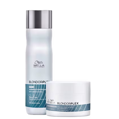 Produtos da linha Blondorplex da Wella Professionals, incluindo um frasco de shampoo fortificante e um pote de máscara capilar para cabelos loiros, com embalagens brancas e azuis.