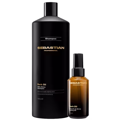 Dois produtos da marca Sebastian Professional: um frasco preto de shampoo Dark Oil Silky Shine e um frasco âmbar de óleo de penteado Dark Oil Smooth & Shine. Ambos os produtos apresentam rótulos pretos com detalhes dourados.