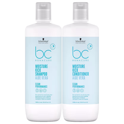 Dois frascos brancos e azuis da linha  BC Bonacure Moisture Kick Aloe Vera da Schwarzkopf Professional, contendo shampoo e condicionador de 1 litro cada
