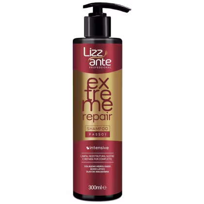 Shampoo da linha Extreme Repair da marca Lizz ante Professional. A embalagem é um frasco plástico preto com uma bomba doseadora preta.