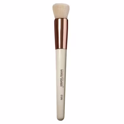 Imagem do produto Pincel Profissional Kabuki Reto Pequeno E06 Linha Studio Macrilan