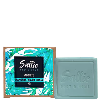 Sabonete em barra da marca Sallie Body & Home, com embalagem retangular em tons de verde e azul, exibindo o nome da marca e o nome do produto "Mangarataia da Terra" em destaque.