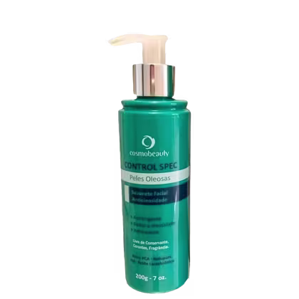 Sabonete facial da linha Control Spec da marca Cosmobeauty, destinado a peles oleosas. O frasco possui um dispensador de bomba na parte superior, com acabamento metálico. O rótulo contém informações como o nome "Control Spec" e a descrição "Peles Oleosas"
