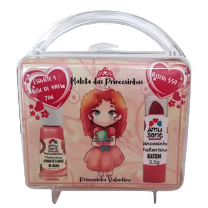 Maleta das Princesinha contém produtos de beleza Amusant, incluindo um batom vermelho em embalagem com ilustração de uma princesa de cabelos ruivos e detalhes em tons de rosa e vermelho.